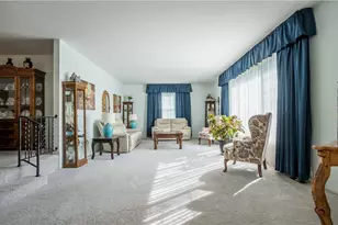 243 E Rahn Rd, Kettering, OH 45429 - Photo 7