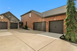11076 Cold Spring Dr, Centerville, OH 45458 - Photo 3