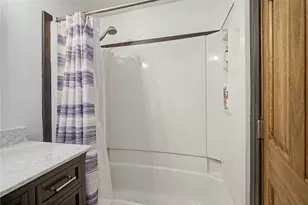 209 E Twin St, Lewisburg, OH 45338 - Photo 25