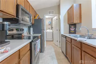 1680 Piper Ln, Dayton, OH 45440 - Photo 9