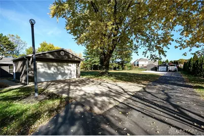 9550 Paragon Road, Dayton, OH 45458 - Photo 21