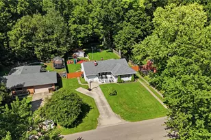 1489 Fudge Dr, Beavercreek, OH 45434 - Photo 3