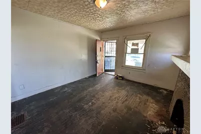16 S Plaza Avenue, Dayton, OH 45417 - Photo 15