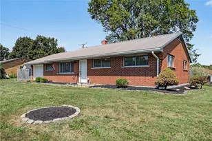 205 Cherry Blossom Pl, West Carrollton, OH 45449 - Photo 3