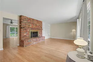 2157 Oak Tree Dr, Kettering, OH 45440 - Photo 9