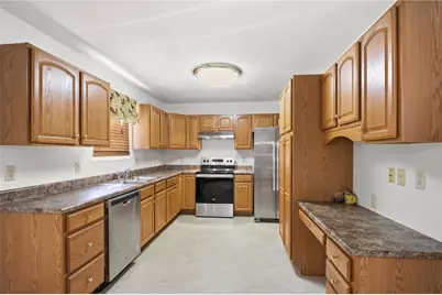 2300 Wilshire Drive, Piqua, OH 45356 - Photo 11