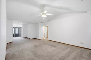 2300 Wilshire Dr, Piqua, OH 45356 - Photo 9