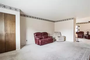 6447 Harbinger Ln, Miamisburg, OH 45449 - Photo 5