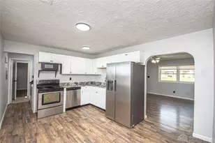 1482 Cobblestone St, Riverside, OH 45432 - Photo 5