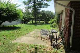 605 Cromer Ct, Englewood, OH 45322 - Photo 13