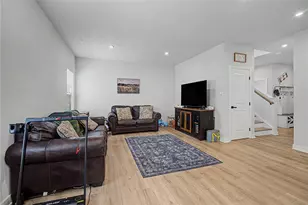 1071 Brooke Ln, Xenia, OH 45385 - Photo 9