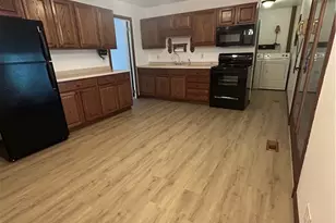 6821 Ginger Ave, Enon Vlg, OH 45323 - Photo 13