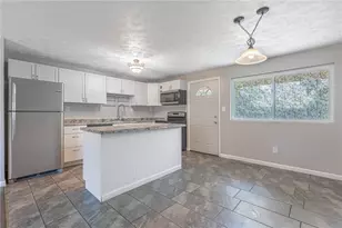 5232 Fishburg Rd, Huber Heights, OH 45424 - Photo 5