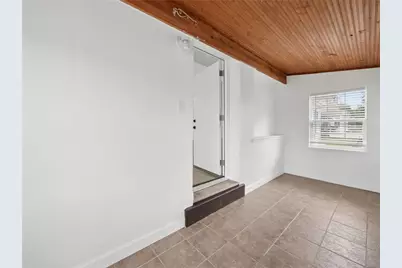 629 Little Meadow Drive, Dayton, OH 45404 - Photo 7
