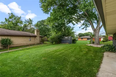 6125 Imperial Hills Drive, Dayton, OH 45414 - Photo 9