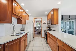 1475 Taitwood Rd, Centerville, OH 45459 - Photo 17