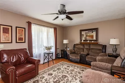 1011 Abington Place, Springfield, OH 45503 - Photo 7