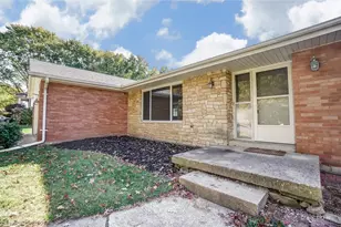 640 Deptford Ave, Washington Twp, OH 45429 - Photo 5