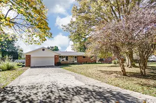 640 Deptford Ave, Washington Twp, OH 45429 - Photo 3