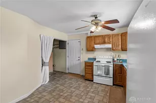 1182 Jeanette Dr, Beavercreek, OH 45432 - Photo 11