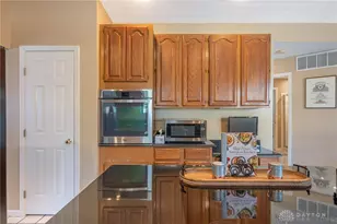 10 Stonebrook Ct, Springboro, OH 45066 - Photo 37