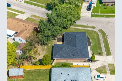 4300 Lambeth Drive, Dayton, OH 45424 - Photo 33