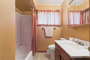 108 Palm Dr, Greenville, OH 45331 - Photo 9