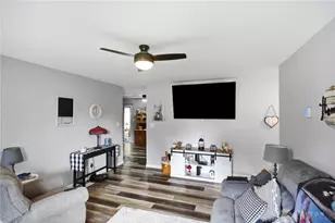 7335 Cosner Dr, Dayton, OH 45424 - Photo 9