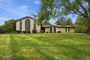 910 Sunnycreek Dr, Centerville, OH 45458 - Photo 3