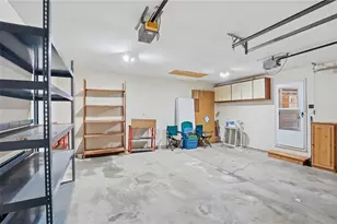 3781 Knollwood Dr, Beavercreek, OH 45432 - Photo 23