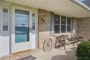 135 Country Manor Dr, Wilmington, OH 45177 - Photo 9