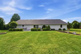 135 Country Manor Dr, Wilmington, OH 45177 - Photo 47