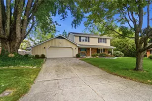 2933 Meadow Park Dr, Kettering, OH 45440 - Photo 5