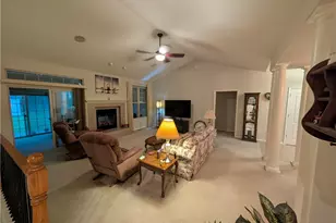 5981 Oak Ridge Dr, Huber Heights, OH 45424 - Photo 13