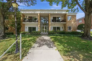 3205 Southdale Dr, Kettering, OH 45409 - Photo 1