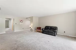 3205 Southdale Dr, Kettering, OH 45409 - Photo 9