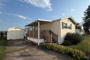 678 Robinson Rd, Washington Court House, OH 43160 - Photo 1