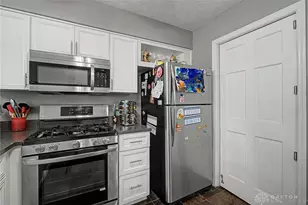 3932 W Summit Ridge Dr, Beavercreek, OH 45430 - Photo 25