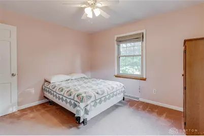 135 Lisa Lane, Yellow Springs Vlg, OH 45387 - Photo 13