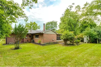 135 Lisa Lane, Yellow Springs Vlg, OH 45387 - Photo 31