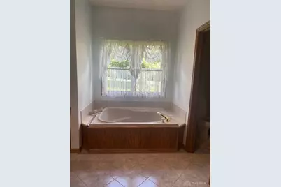 2035 Canterbury Court, Troy, OH 45373 - Photo 5