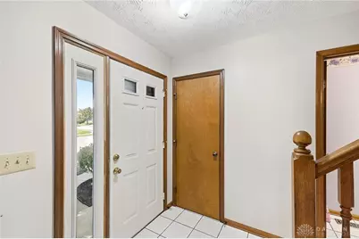 270 Lakeside Drive, Springboro, OH 45066 - Photo 5