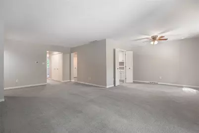 3215 Southdale Drive #7, Dayton, OH 45409 - Photo 3