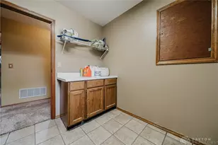6675 Loblolly Dr, Dayton, OH 45424 - Photo 49
