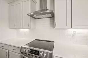 2200 Emerson Wy, Troy, OH 45373 - Photo 15