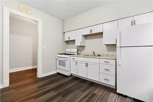 408 E 6th St, Dayton, OH 45402 - Photo 3