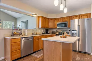 1946 Michelle Ln, Middletown, OH 45044 - Photo 11