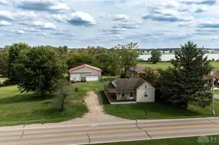 1120 S Bird Rd, Springfield, OH 45505 - Photo 1