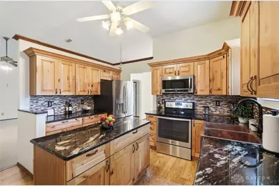 8764 Cheers Circle, Huber Heights, OH 45424 - Photo 19