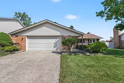 383 Zimmer Drive, Fairborn, OH 45324 - Photo 1